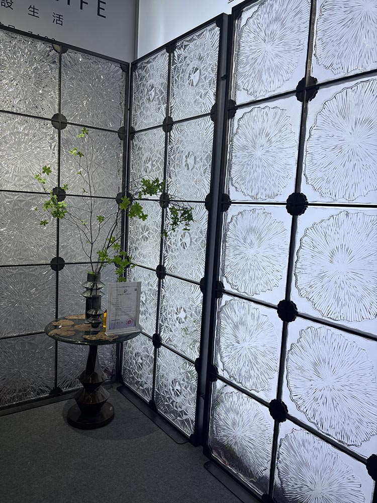 玉沙磨砂热弯玻璃