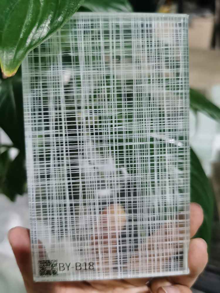 衢州特种夹丝玻璃一平多少钱
