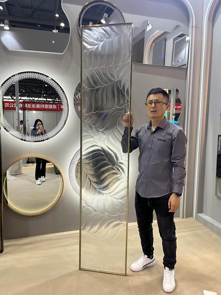 银玻长虹玻璃屏风隔断