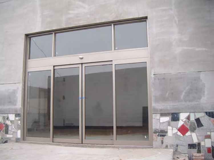 钢化玻璃厂家生产安装