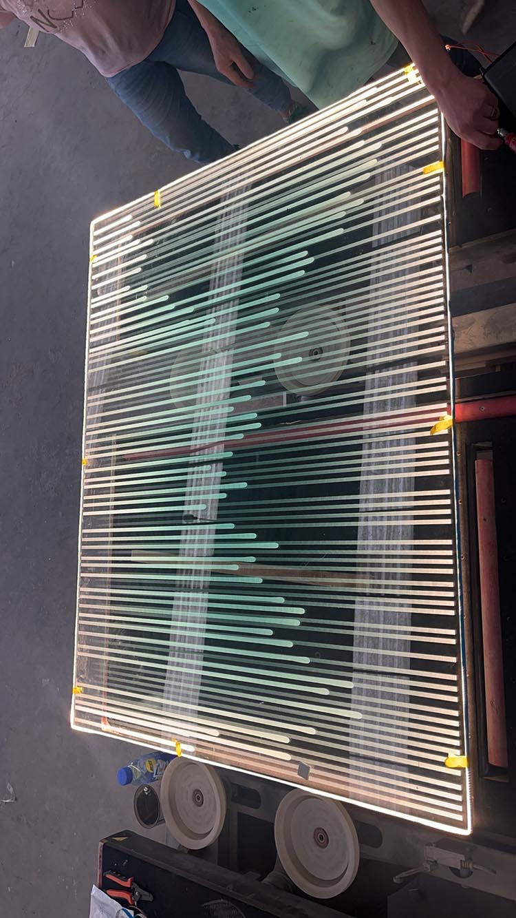 钢化玻璃隔断激光内雕护栏玻璃