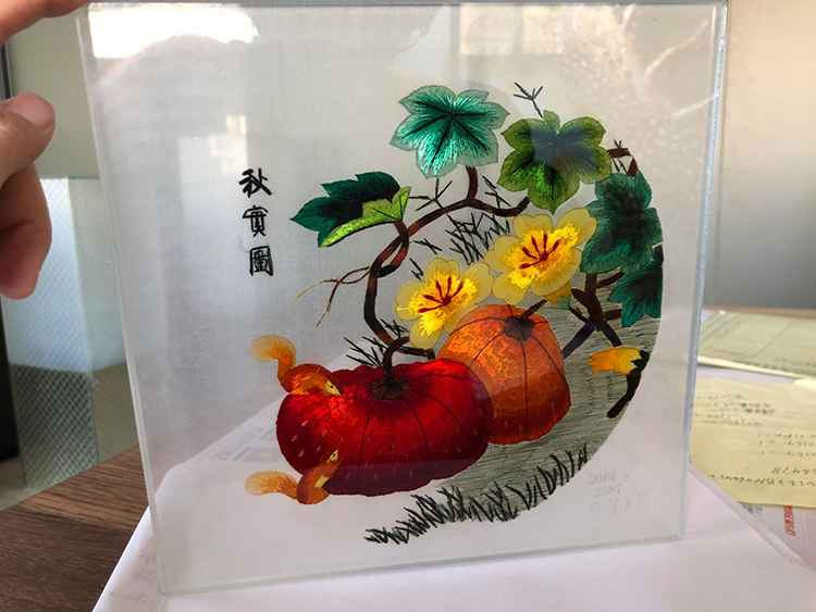 芜湖深色夹丝玻璃门厂家