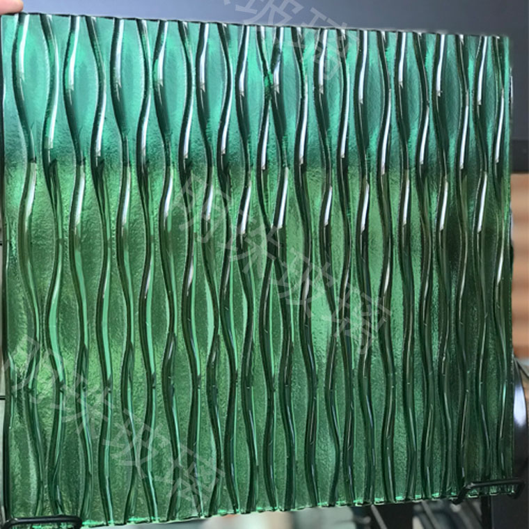 艺术玻璃加工生产厂家花瓶摆件图